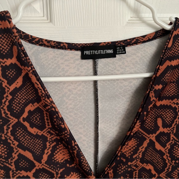 Prettylittlething | Snake Print Button Down Shift Dress 8 - Picture 8 of 10